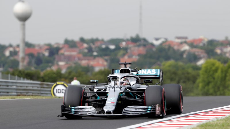 Fotografija: Lewis Hamilton se na Hungaroringu izvrstno počuti. FOTO: Reuters