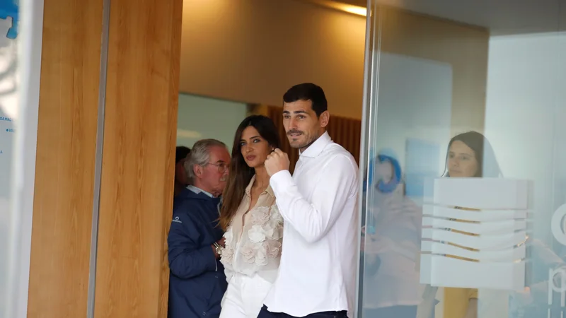 Fotografija: Iker Casillas in Sara Carbonero v Portu. Foto: Reuters