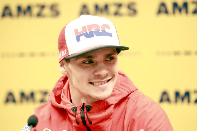 Tim Gajser drvi proti naslovu svetovnega prvaka. FOTO: Roman Šipić/Delo