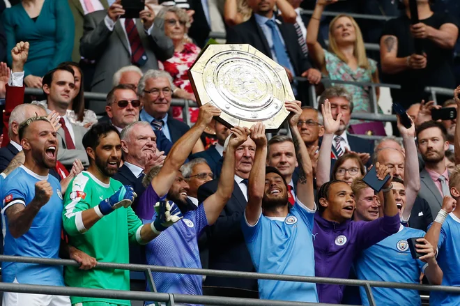 Manchester City je v prejšnji sezoni osvojil vse štiri angleške lovorike in tudi novo začel zmagovito. FOTO: AFP