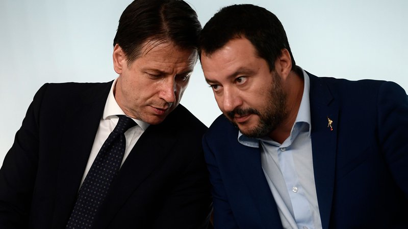Fotografija: Liga, ki jo vodi Matteo Salvini (desno), podpira gradnjo železnice, kot tudi premier Guiseppe Conte. Foto AFP