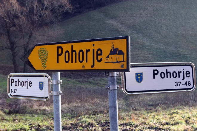 Vodstvo mariborske območne lovske zvezeje je tudi letos že večkrat opozorilo na izrazito negativne posledice divjih voženj v naravi na Pohorju. Foto Igor Mali