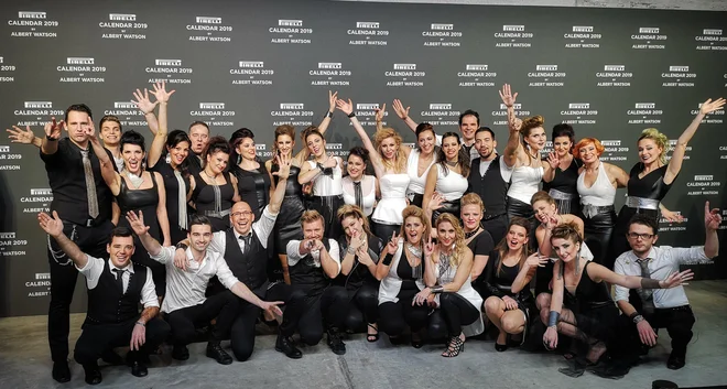 Skupina Perpetuum Jazzile je konec lanskega leta nastopala na predstavitvi Pirellijevega koledarja. FOTO: Perpetuum Jazzile