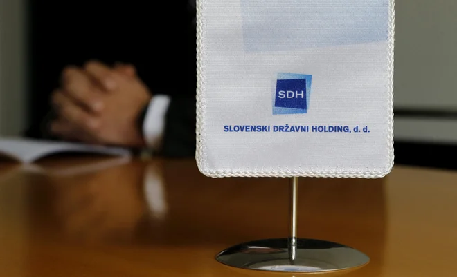 Pred nekaj leti smo si omislili združeno podjetje, holding, v katerega smo vključili večino podjetij in bank, kjer je država večinski lastnik. Njegovo ime je Slovenski državni holding (SDH). Foto Blaž Samec