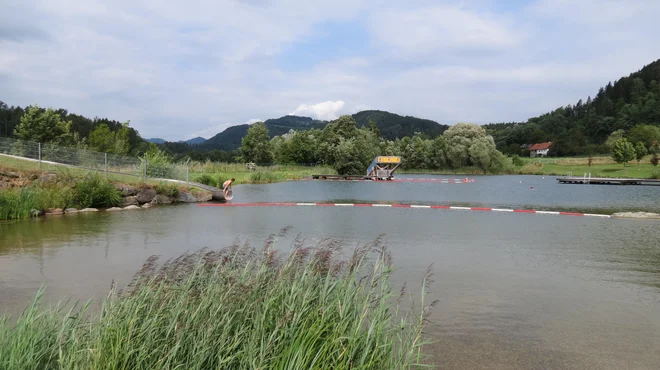 Labotsko kopalno jezero. FOTO: Mateja Kotnik