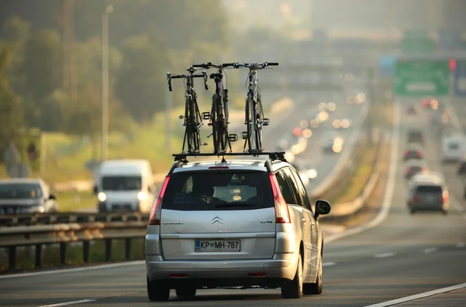 Dejstva, da se je sodobno delovno mesto spremenilo, ne gre zanikati. FOTO: Jure Eržen/Delo