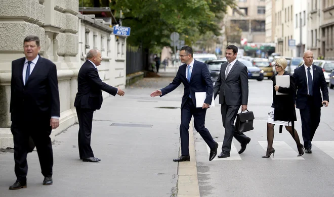 Marjan Šarec in koalicijski partnerji: HE so podpirali lani in podpirajo jih letos, a premakne se nič. Foto Roman Šipić