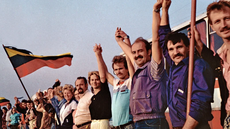 Fotografija: Veriga leta 1989 je bila eden od najučinkovitejših vizualnih protestov, sedem mesecev pozneje pa je Litva prva med nekdanjimi baltskimi sovjetskimi republikami razglasila neodvisnost. FOTO: Wikipedija