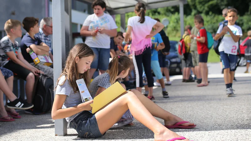 Fotografija: Počitnice se končujejo, v ponedeljek se začne novo šolsko leto. FOTO Tomi Lombar/Delo