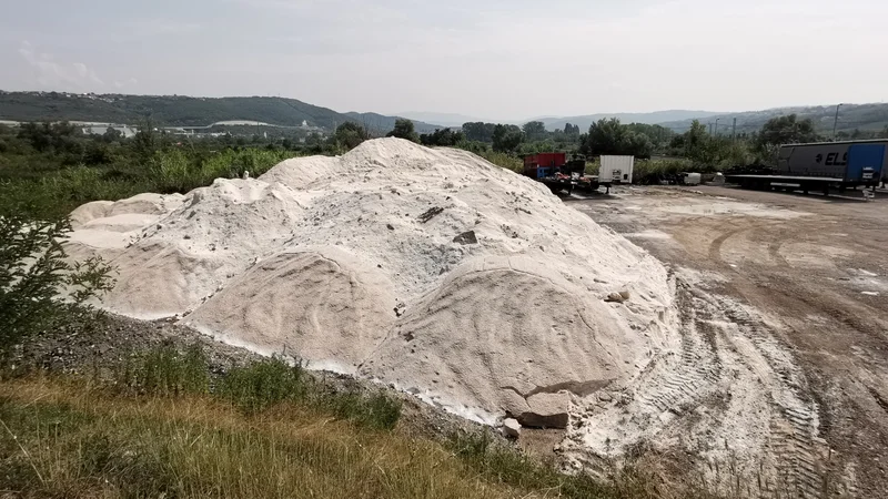 Fotografija: Sol neprimerno odložena prui Bertokih Foto Boris Šuligoj