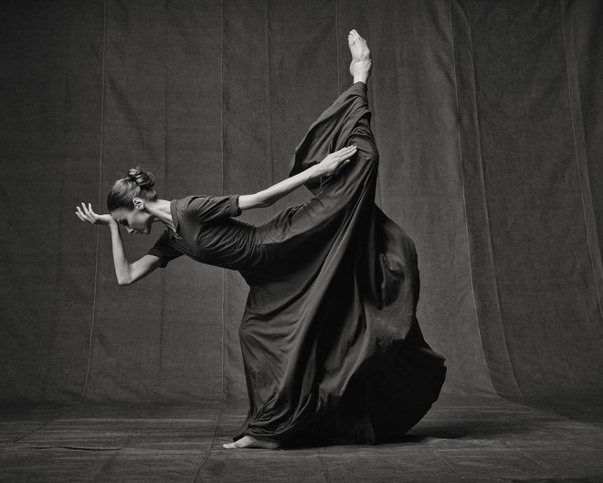 Klasično izobražena plesalka je odprta tudi za inovativne, eksperimentalne baletne projekte.<br />
Foto Arhiv Ljubljana Festivala
