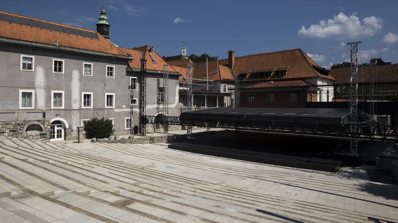 Fotografija: Koliko bo naložba stala, še ni jasno, bodo pa, kot so dejali na občini, poiskali najugodnejšega ponudnika. FOTO: Voranc Vogel/Delo