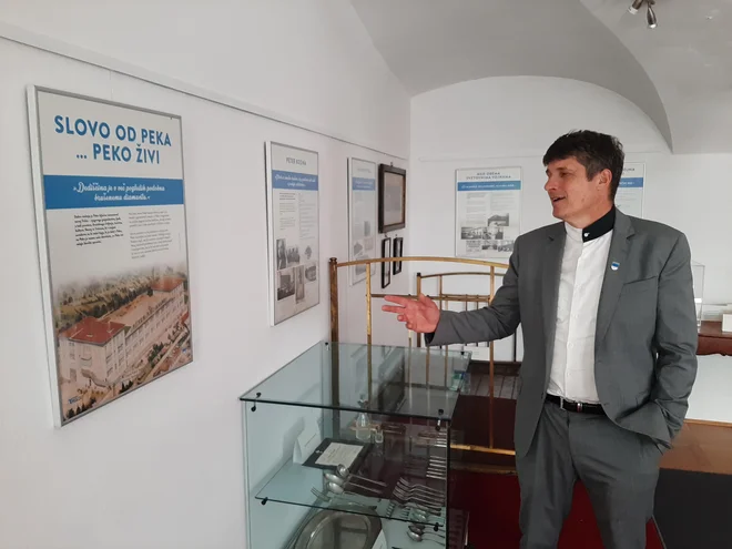 Tržiški župan Borut Sajovic je vesel, da so na občini po stečaju podjetja pomagali pri zaposlovanju številnim ljudem, ki pa se jim po Peku ne kolca, ker jim je bilo dovolj plač na obroke, regresa po delih. FOTO: Janez Porenta
