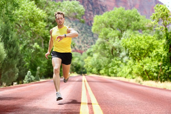 Rekreativni športniki imajo več razlogov za uporabo tehnoloških naprav med vadbo. FOTO: Shutterstock