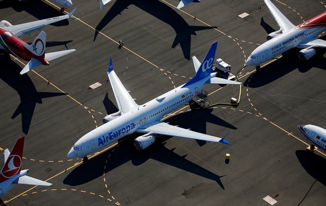 Po vsem svetu so še vedno prizemljeni vsi boeingi 737 max. FOTO: Lindsey Wasson/Reuters