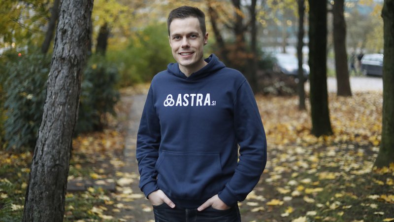 Fotografija: Andrej Škraba je avtor spletnega portala Astra.si. Ljubljana, 19. november 2019 Foto Leon Vidic/Delo