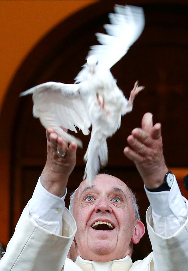 Jože Debevc: »V vsakem od nas se nahaja tako dobro kot slabo. To velja tudi za papeža.« Foto Reuters