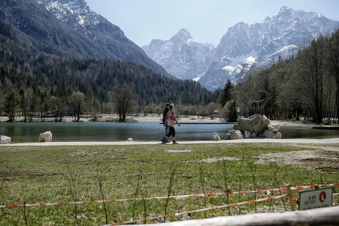 Tudi med prazniki bodo turistična središča samevala. FOTO: Blaž Samec