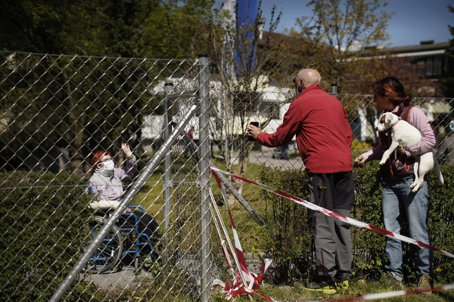 Dom starejših občanov Kamnik: obisk na daljavo. Foto Jure Eržen