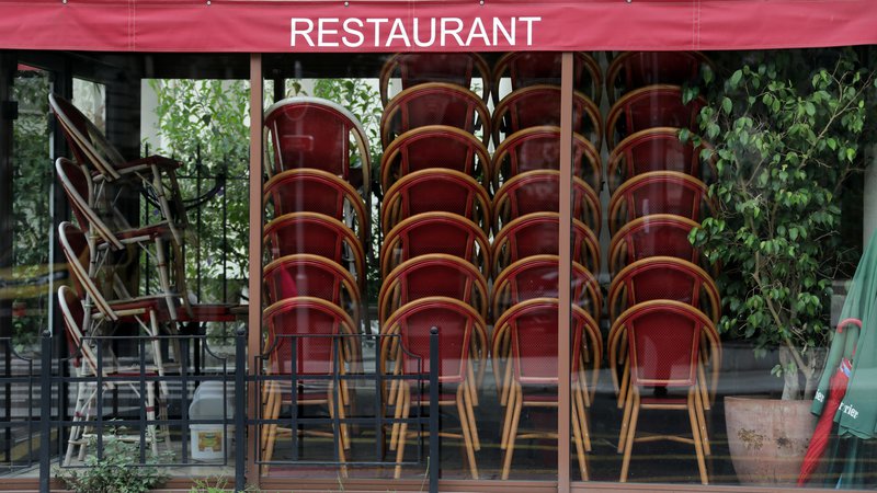 Fotografija: Je pred nami čas, v katerem bo klasičnih restavracij vse manj, vse več pa takih, ki bodo omogočale le spletno naročanje in dostavo? Foto: Reuters