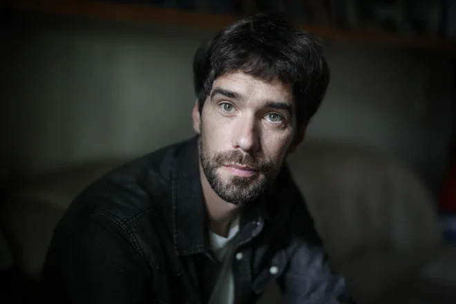 Kljub petim letom v Ameriki se je N&#39;toko za hiphop navdušil šele po vrnitvi v Slovenijo. FOTO: Uroš Hočevar