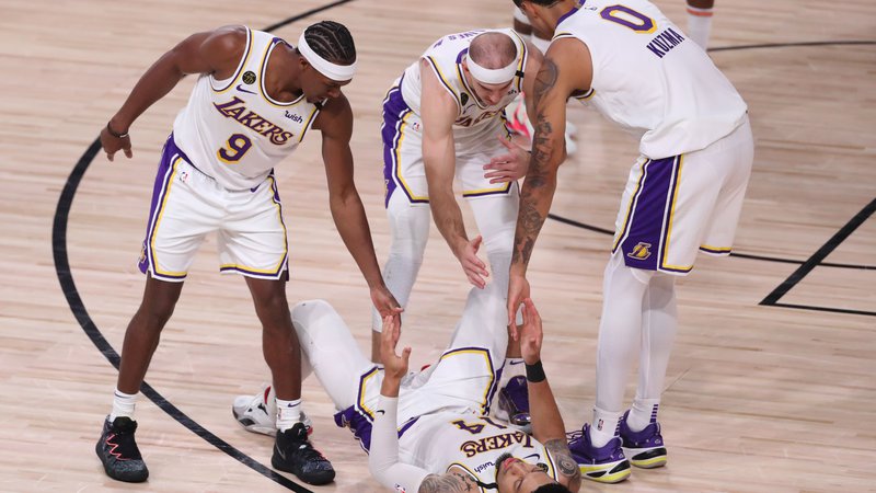 Fotografija: Moštvo Los Angeles Lakers je prvi finalist zahodne konference v ligi NBA. V polfinalu je s 4:1 v zmagah strlo Houston. FOTO: Michael Reaves/AFP