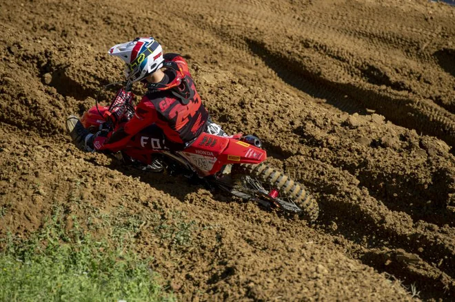 Tim Gajser brani naslov svetovnega prvaka. FOTO: Honda Racing