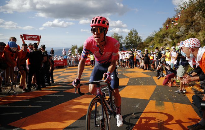 Kolumbijski kolesar Rigoberto Uran še ni rekel zadnje. FOTO: Stephane Mahe/Reuters