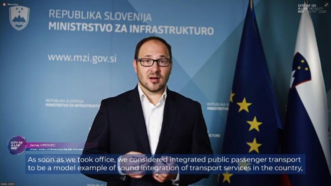 Goste je nagovoril minister za infrastrukturo Jernej Vrtovec. FOTO: Leon Vidic/Delo