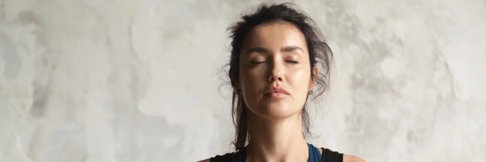 Fotografija: Da bi lahko to načelo primerno uporabljali je nujno realno zavedanje sedanjosti, ki je pa danes zaradi hiper stimulacije in trajnega stresa vedno težje in redkeje. FOTO: Shutterstock