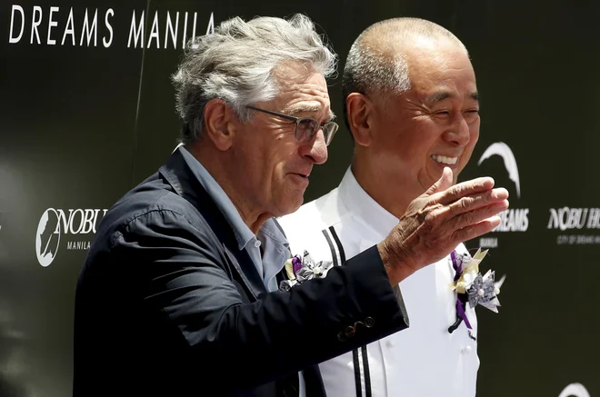 De Nirovo življenje se je spremenilo, ko je vstopil v restavracijo japonskega kuharskega mojstra Nobujukija Macuhisa. FOTO: Erik De Castro/Reuters