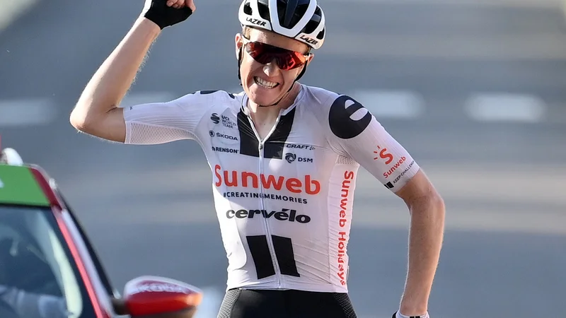 Fotografija: Soren Kragh Andersen (Team Sunweb) je še drugič ukanil Mezgeca. FOTO: Marco Bertorello/Reuters