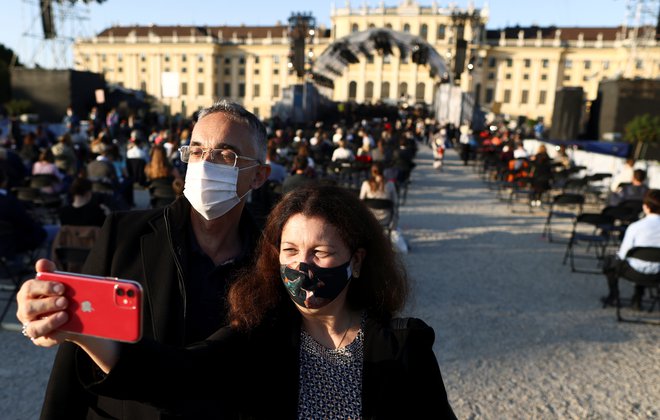 Največ novih okužb še naprej beležijo v avstrijski prestolnici Dunaj. FOTO: Lisi Niesner/Reuters