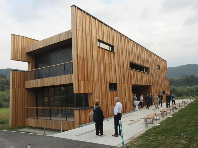 Bobrov center je na poti med Rogaško Slatino in Podčetrtkom, ob kolesarski stezi in mejni reki Sotli. FOTO: Špela Kuralt/Delo