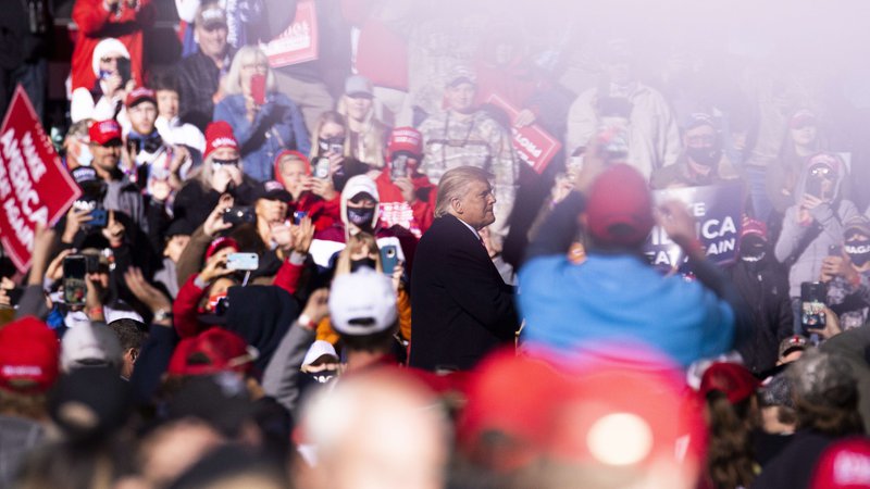 Fotografija: Predsednik Donald Trump med podporniki v Minnesoti. Foto Stephen Maturen/AFP