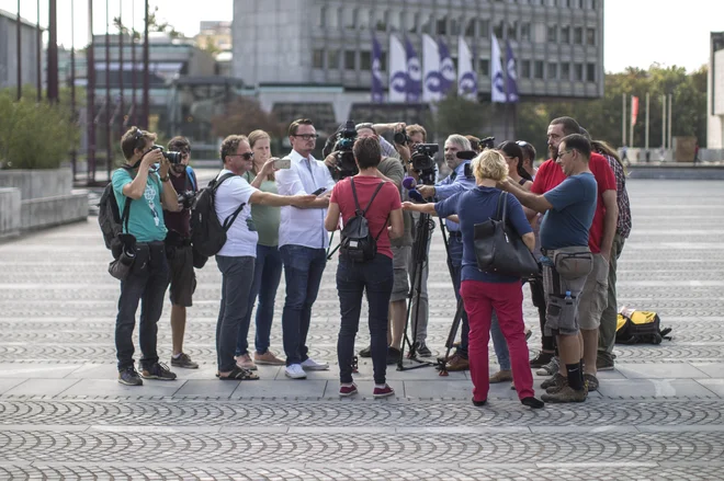 Novinarska konferenca štajerske varde na Trgu republike FOTO: Vogel Voranc/Delo