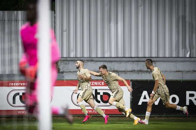 Sobočani so se v 21. minuti prehitro razveselili izenačenja na 1:1. FOTO: Jure Banfi/Sobotainfo