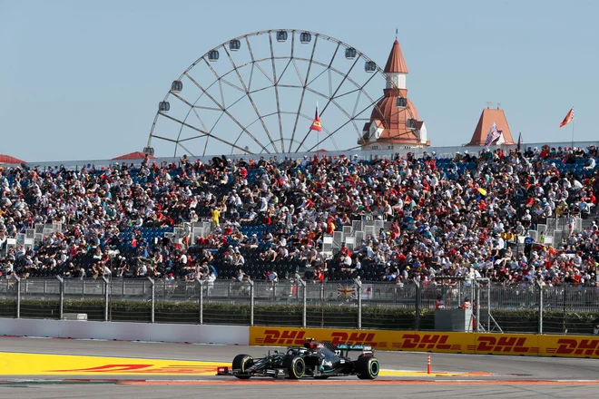 Na dirki v olimpijskem Sočiju se je v najlepši luči pokazal Finec Valtteri Bottas. FOTO: Jurij Kočetkov/AFP