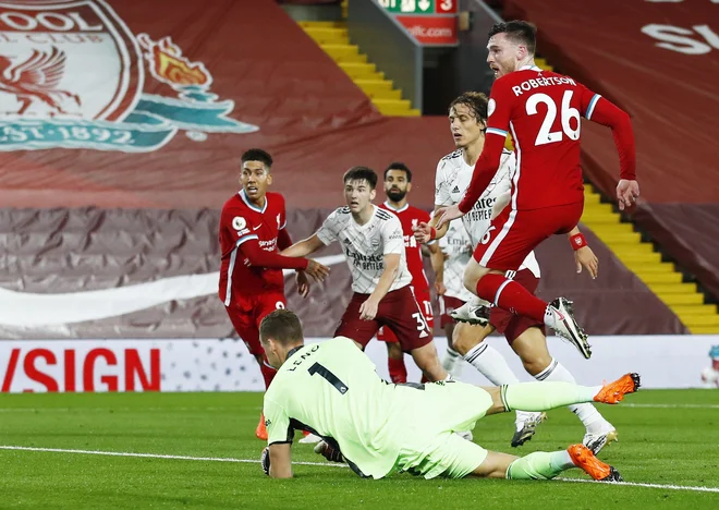 Andrew Robertson je rdeče popeljal v vodstvo. FOTO: Jason Cairnduff/Reuters