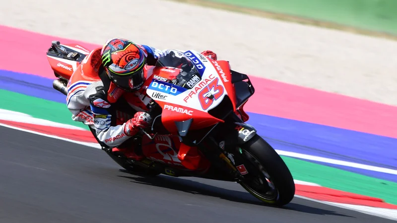 Fotografija: Francesco Bagnaia, svetovni prvak razreda moto2 v sezoni 2018, je pri 23 letih prepričal Ducatijeve šefe. FOTO: Jennifer Lorenzini/Reuters