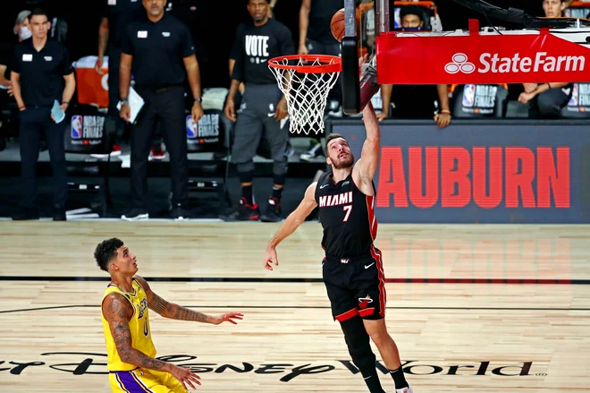 Za Gorana Dragića se prva finalna tekma NBA ni razpletla po željah, o resnosti poškodbe pa bo znano več po podrobnem pregledu. FOTO: Kim Klement/USA Today Sports