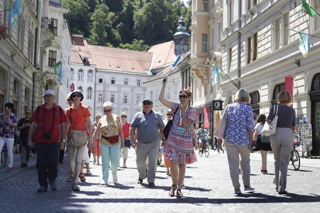 Na padec BDP pri nas vpliva tudi manjši prihod tujih turistov, ugotavlja EBRD. FOTO: Leon Vidic/Delo