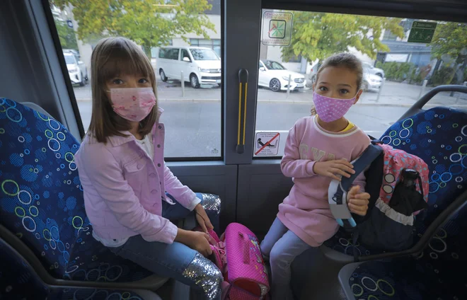 Otroci v veliki meri poslušajo, razmislijo, razumejo in skušajo upoštevati. Foto Jože Suhadolnik/Delo
