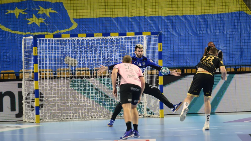 Fotografija: Celjani so nazadnje igrali v četrtek v Zlatorogu, ko so klonili proti Kielu. FOTO: Slavko Kolar