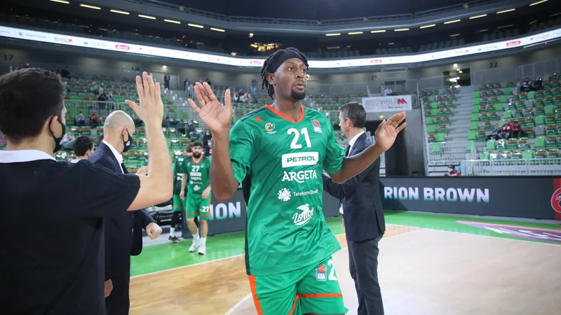 Jarrod Jones je na tekmi s Krko debitiral v dresu Cedevite Olimpije in igral tri minute v prvem polčasu. FOTO: ABA