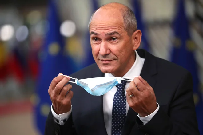 Janez Janša je kritike nekaterih predstavnikov sindikatov označil za &raquo;veliko sprenevedanje&laquo;. FOTO: Francisco Seco/AFP
