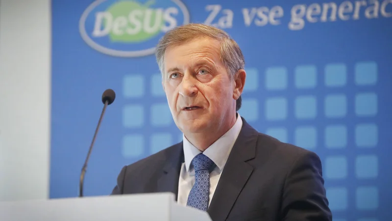 Karl Erjavec na 11. kongresu stranke Desus januarja letos. FOTO:&nbsp; Leon Vidic/Delo