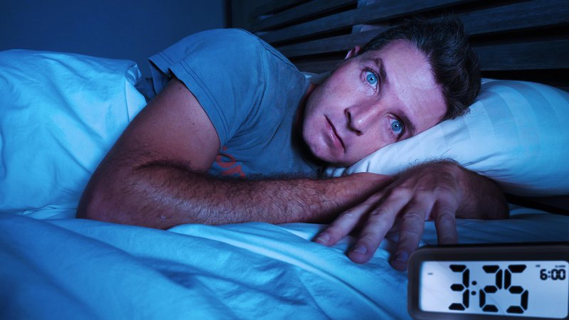 Fotografija: Če ste trpeli skozi neprespano noč ali nočno premetavanje po že tako izčrpavajočem vzdržljivostnem dogodku, je tu nekaj priporočil za več in boljši spanec za naslednjič. FOTO: Shutterstock