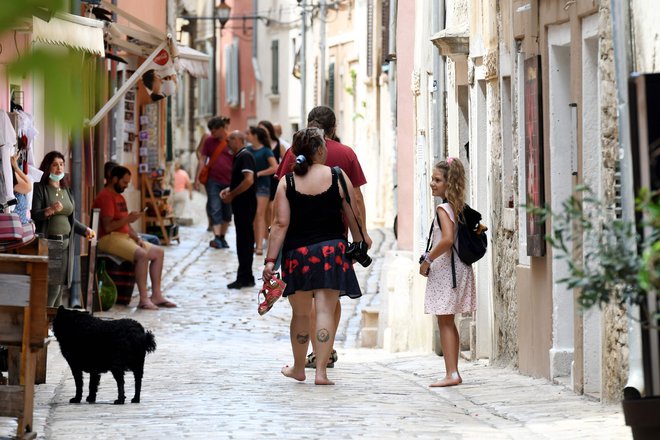 Med gosti iz tujine je na Hrvaškem najbolj priljubljen Rovinj. FOTO: Denis Lovrovic/AFP