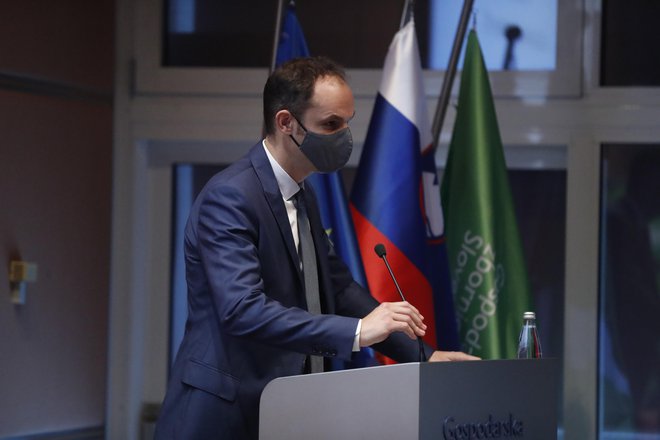 Minister za zunanje zadeve Anže Logar se je izvoznikom zahvalil za vse, kar delajo za Slovenijo. FOTO: Leon Vidic/Delo